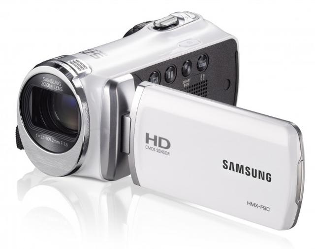 Majówka z rodzinną kamerą Samsung HMX-F90
