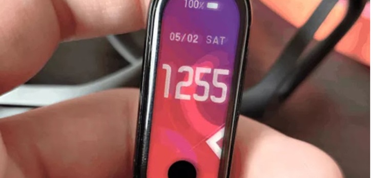 Xiaomi Mi Band 5 z kamerą?