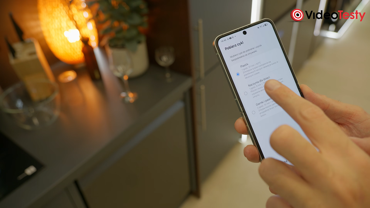 Nowe programy w aplikacji Samsung w telefonie