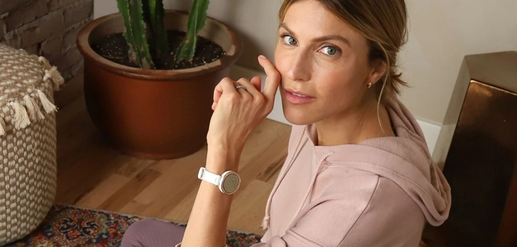 Elegancki smartwatch dla kobiet Garmin Lily
