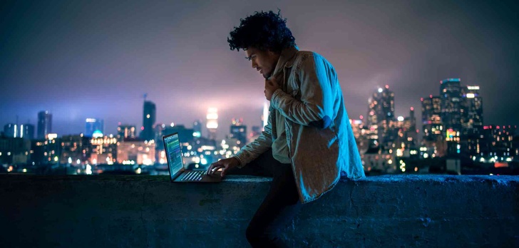 Na rynku debiutuje laptop gamingowy cieńszy od Macbooka Air!