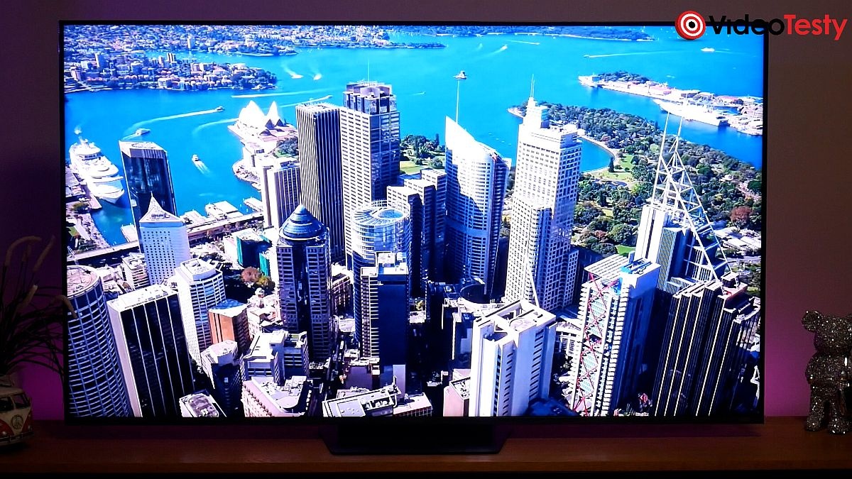 Recenzja telewizora Hisense 65UR9S