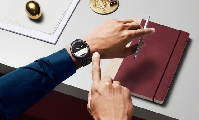 Smartwatch Moto 360 - Nadchodzi Druga Generacja