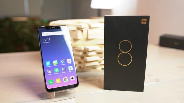 Xiaomi Mi 8 Pro - Wyjątkowy smartfon już w sprzedaży!