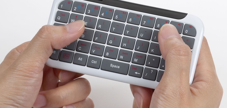 Genius Mini LuxePad - Filigranowa Klawiatura Do Urządzeń Apple