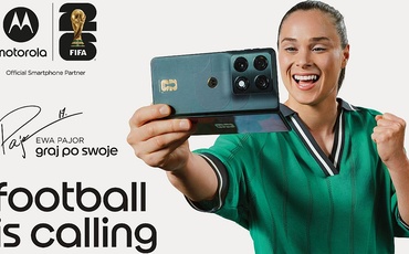 Motorola zagra z Ewą Pajor: Gwiazda kobiecej piłki ambasadorką popularnego producenta smartfonów