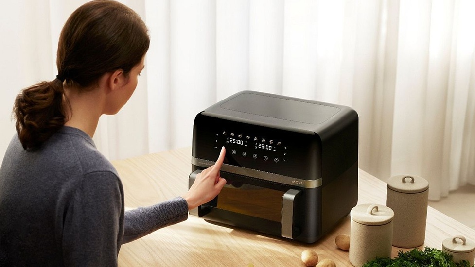 Nowy airfryer Mova gotuje dwa dania jednocześnie - AeroChef FD20 Pro z przełomową funkcją FlexZone!