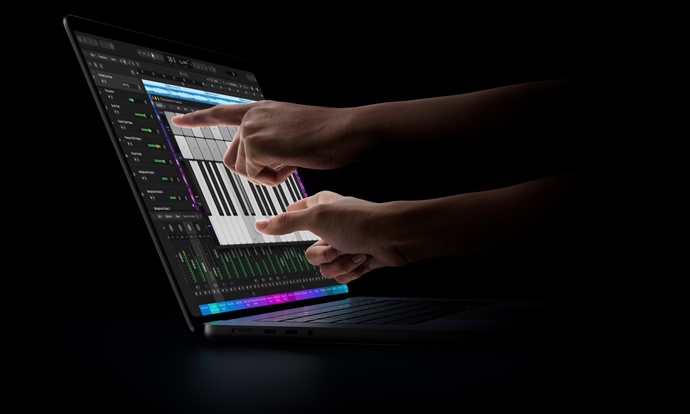 Premiera MacBook Pro z ekranem PROLED XDR Tandem OLED - jest grubo