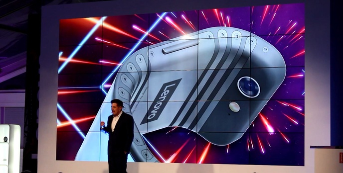 Lenovo Odkrywa Karty - Widzieliśmy Moto Z Play i Lenovo Yoga Book