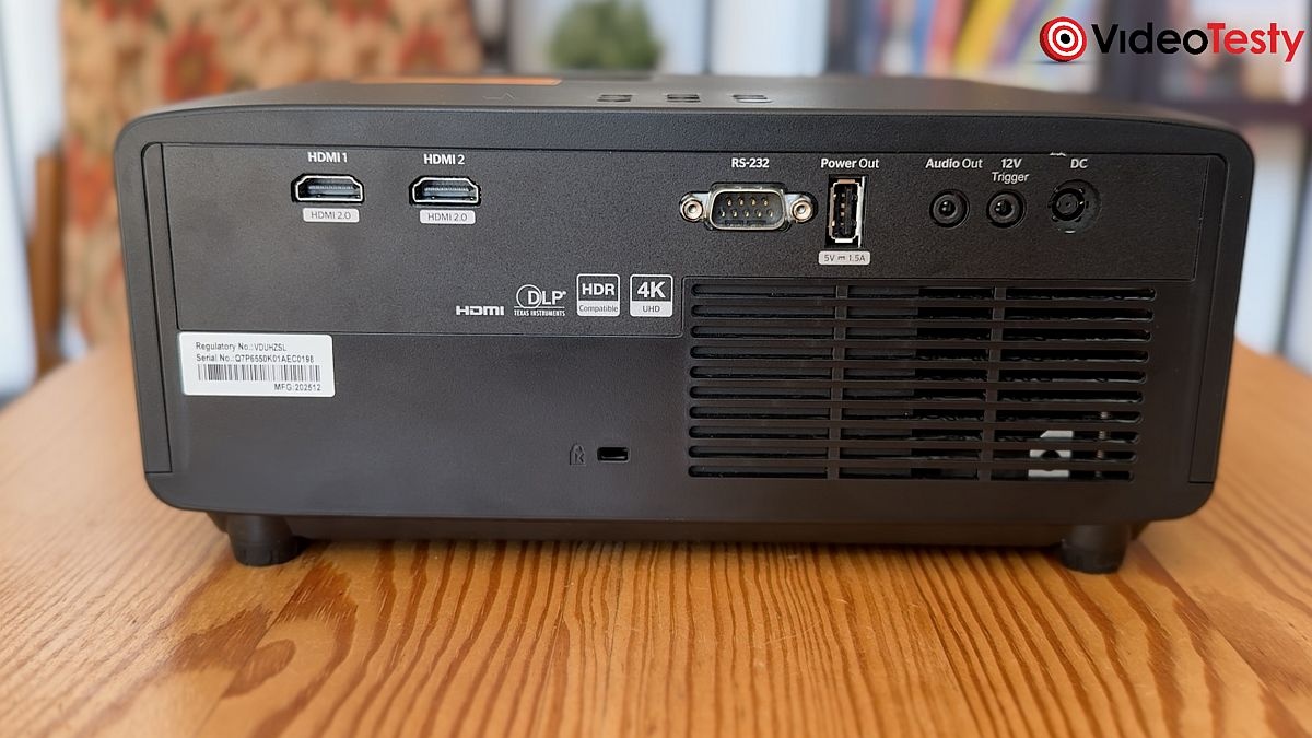 Optoma PK52 złącza