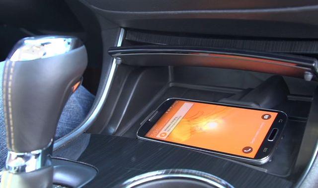 Samochody z Bezprzewodowymi Ładowarkami do Smartfonów