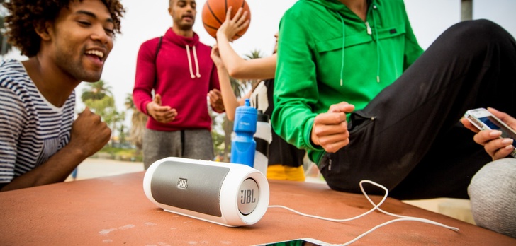 JBL Charge 2 - Multimedialność Na Najwyższym Poziomie