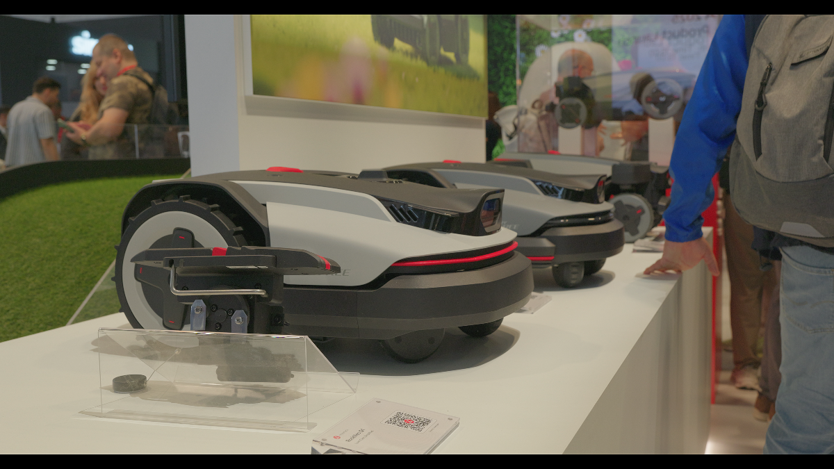 Kosiarki Roborock na IFA 2025