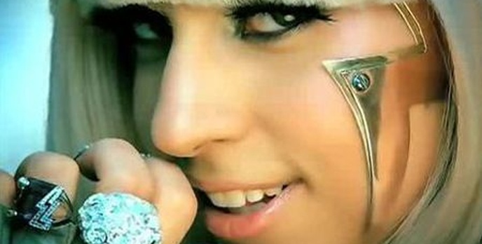Lady Gaga na czterech iPhone'ach