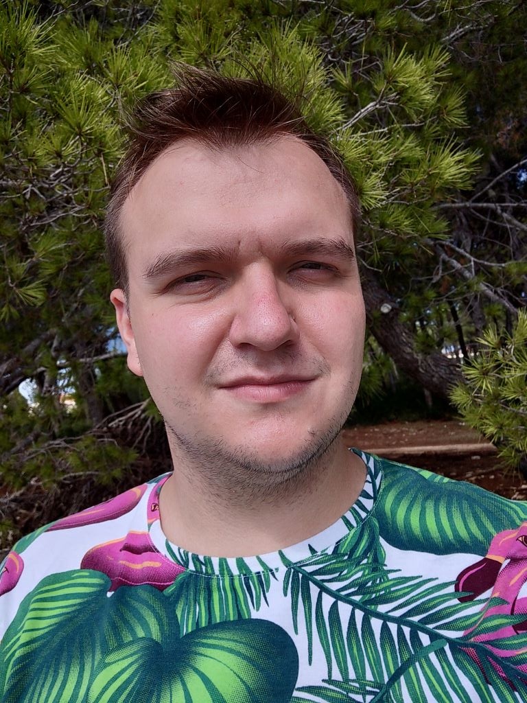 Selfie z Motoroli Edge 20 Pro