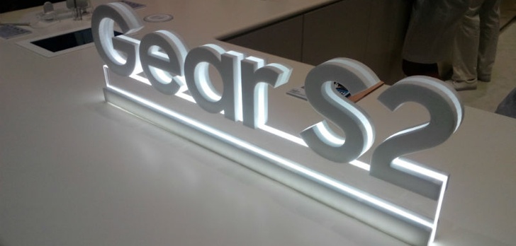 Zobacz Niesamowity Smartwatch Samsung Gear S2 z IFA 2015