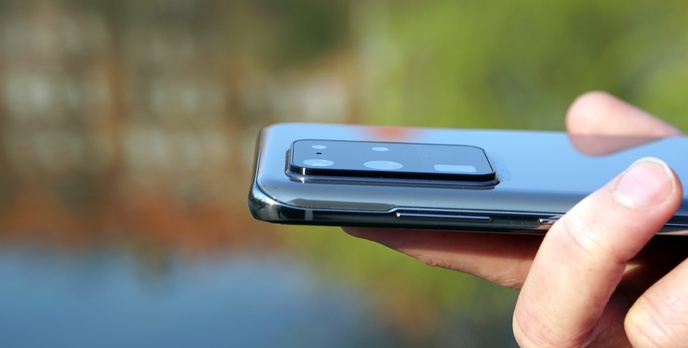 Aparaty w Samsungach będą... odchylane? Nietypowy patent zmieni zdjęcia szerokokątne