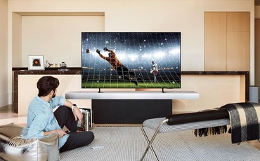 Telewizor Samsung QE55S84F jako „bliźniak” modelu Samsung OLED S85F - skąd podobieństwo?
