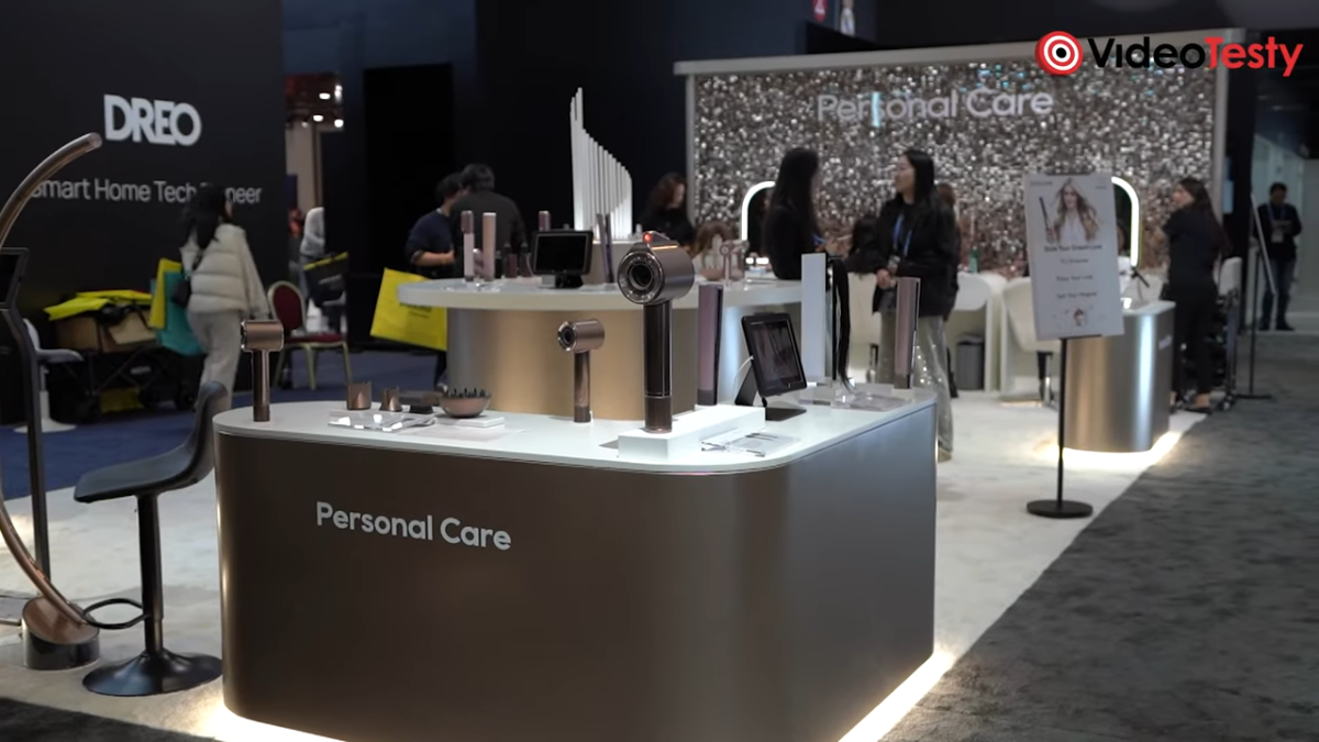 Stoisko z suszarkami na CES 2026