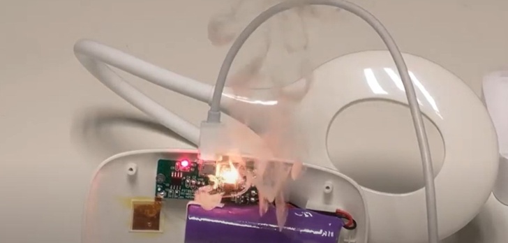 Twoja ładowarka może stanąć w ogniu! Wszystko przez BadPower