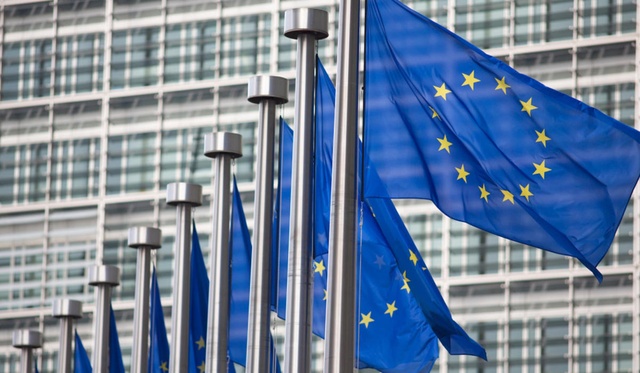 Komisja Europejska walczy ze spowolnieniem internetu