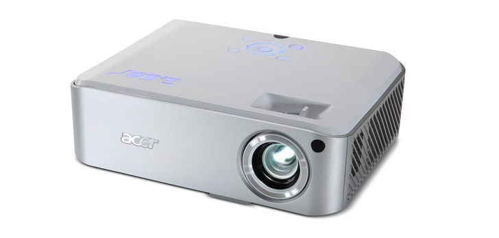 Projektor Acer H7531D pozwala cieszyć się magią kina w domowym salonie