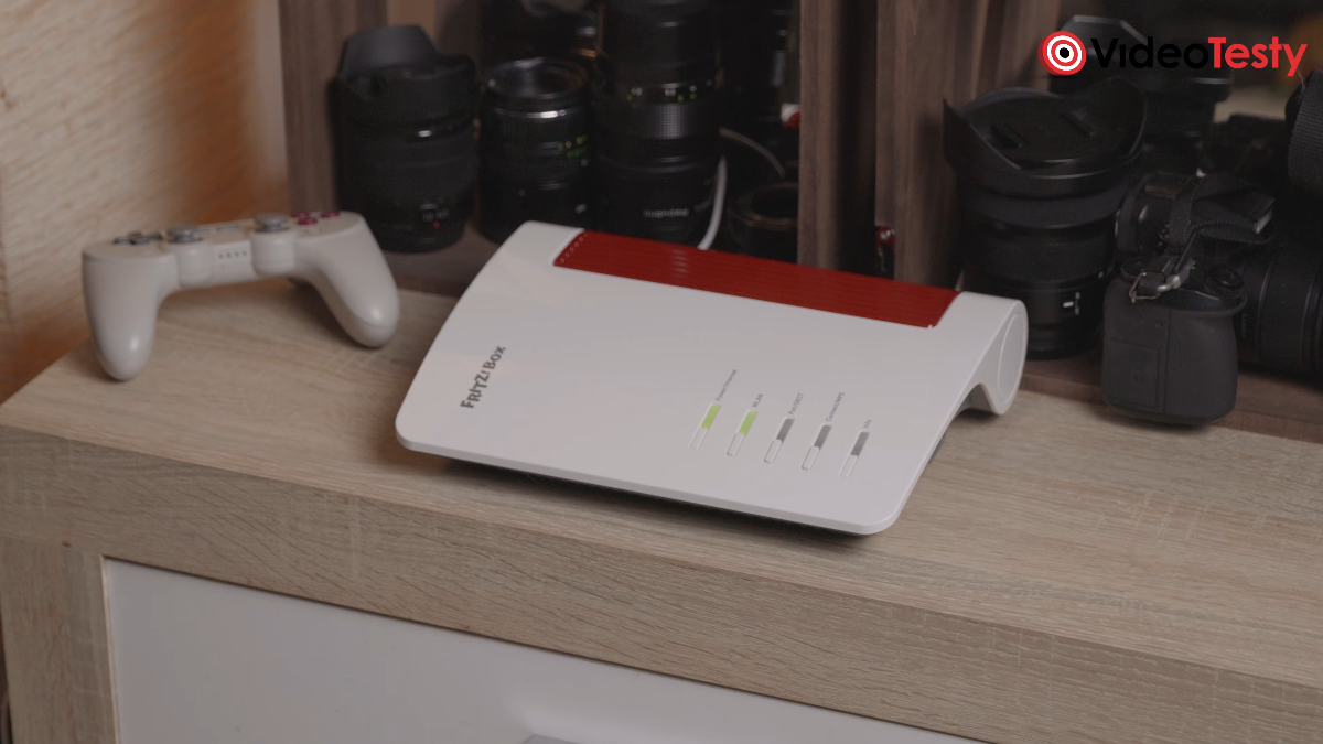 FRITZ!Box 4690 z daleka