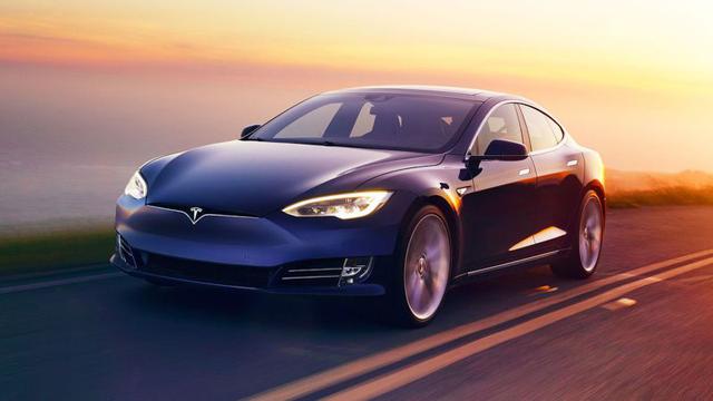Tesla S w roli polskiej taksówki