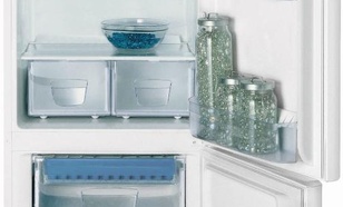INDESIT BAAAN 10