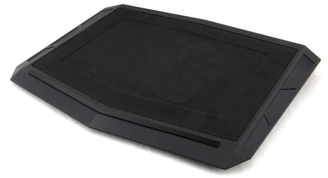 Latem Twój laptop nie musi cierpieć – ZALMAN prezentuje niedrogą podstawkę chłodząca ZM-NC11