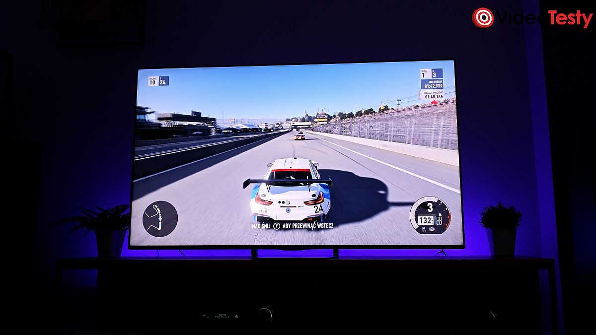 test recenzja Hisense UR8S