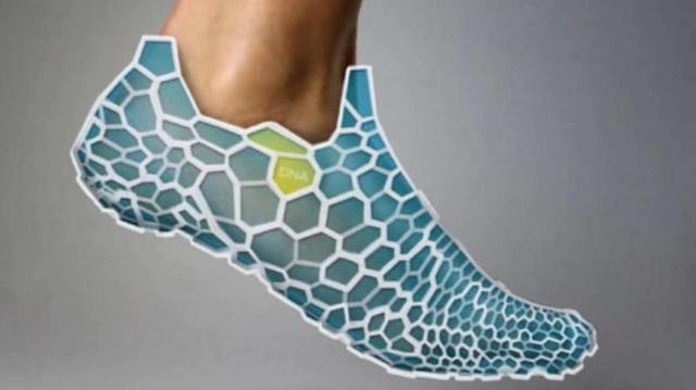 Regenerujące się buty z drukarki 3D