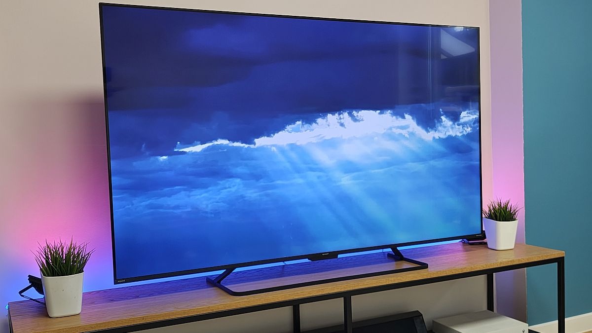 Recenzja telewizora Sharp 65HR8765E