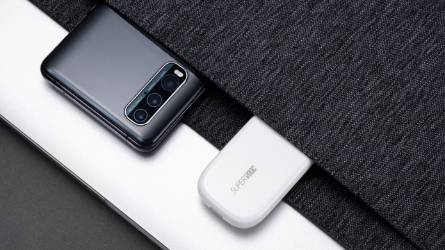 Oppo z nowym Flash Charge naładowane w 14 minut