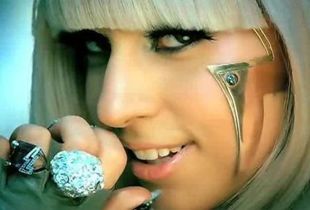 Lady Gaga na czterech iPhone'ach