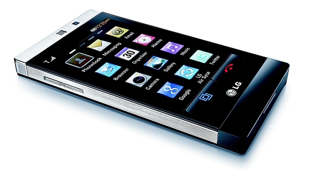 LG Mini GD880 - mini jest znowu trendy