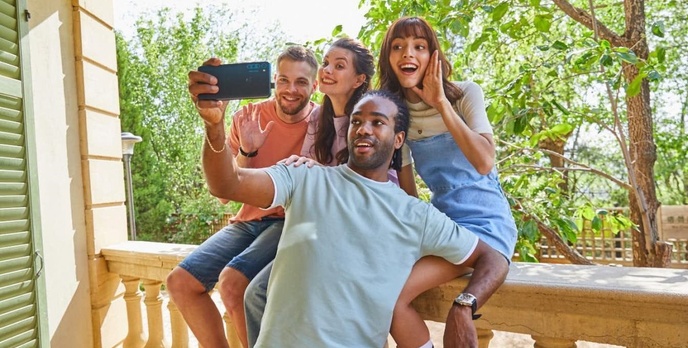 Wysuwany aparat i bateria 5000 mAh - poznajcie Motorolę One Fusion+