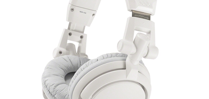 Świeży styl na ulicę: kolorowe słuchawki Sony MDR-V55 i MDR-ZX600