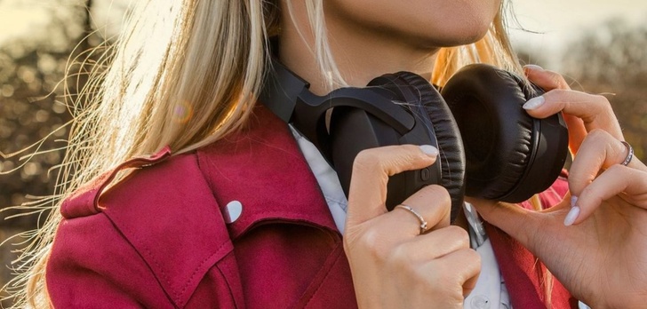 Jedne z tańszych słuchawek z redukcją szumów w Biedronce?