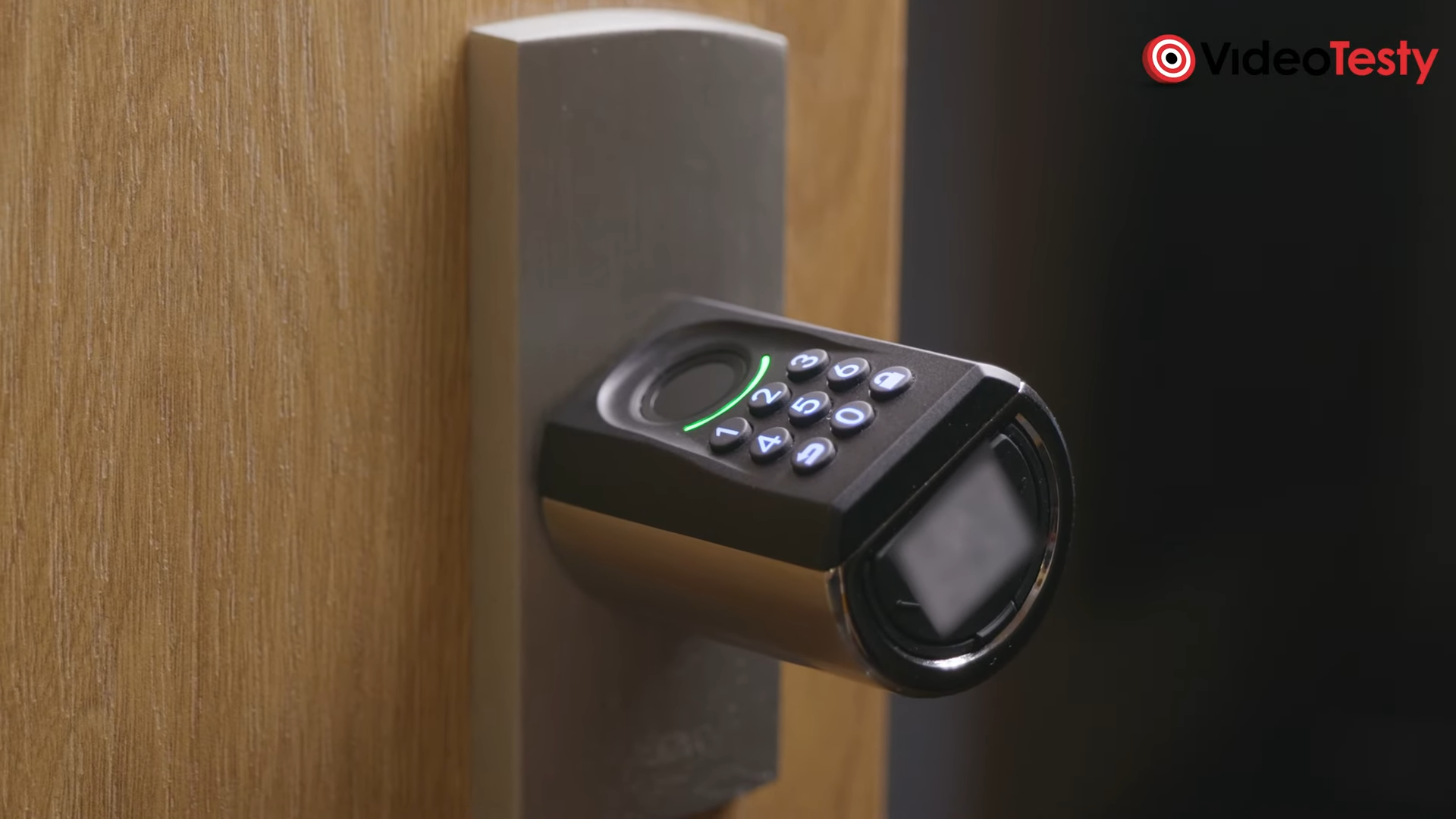 Zamek WELOCK ToucA51 na drzwiach