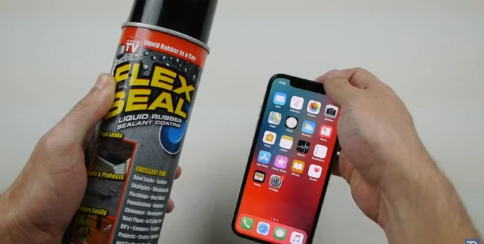 Ekstremalny test iPhone X - Płynna guma i upadek z 30 metrów