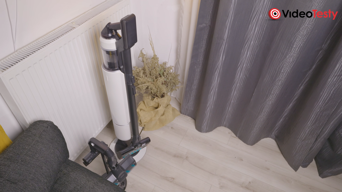 Samsung Bespoke AI Jet Lite w stacji