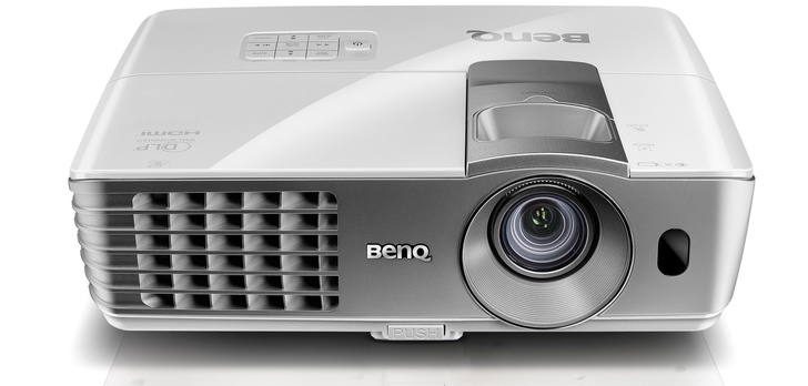 BenQ – popularny projektor 1080p z Lens Shift i ISF