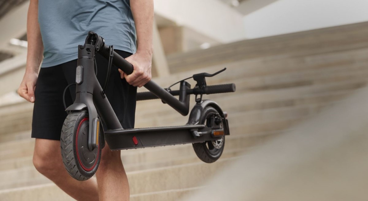 Noszenie Xiaomi Mi Electric Scooter Pro 2