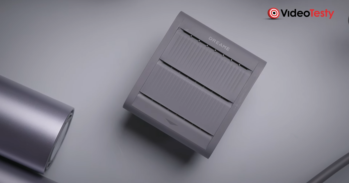 Zbliżenie na końcówkę prostownicy w Dreame Glory Pocket