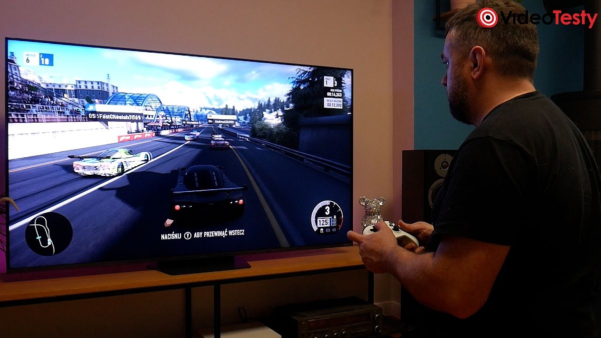 recenzja TV Hisense UR9S