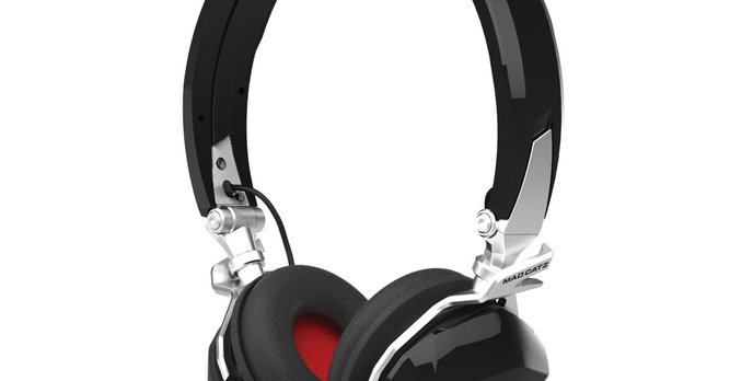 Mad Catz: mobilny headset F.R.E.Q. M 