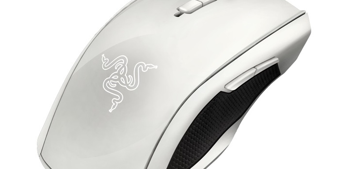 Kultowa myszka Razer Taipan dostępna również w bieli
