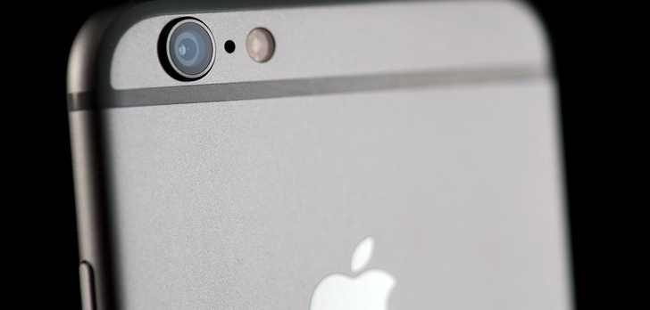 Apple umieści w iPhonie 7 podwójny aparat i porzuci wystający obiektyw?