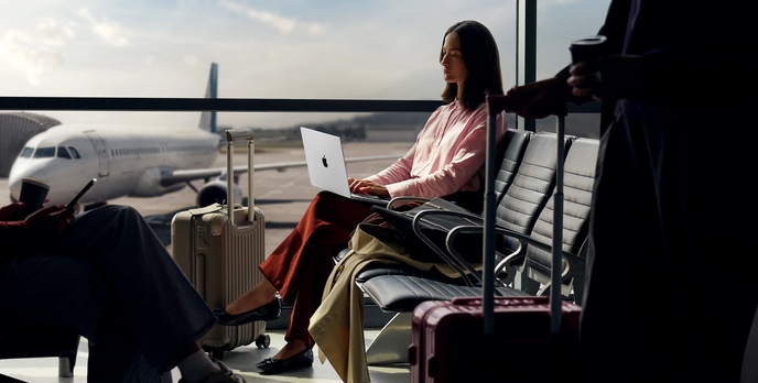 MacBook Pro z dotykowym panelem OLED - dlaczego to się nie uda?